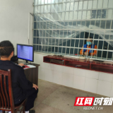非法贩卖电话卡300余张 他们把自己贩进看守所