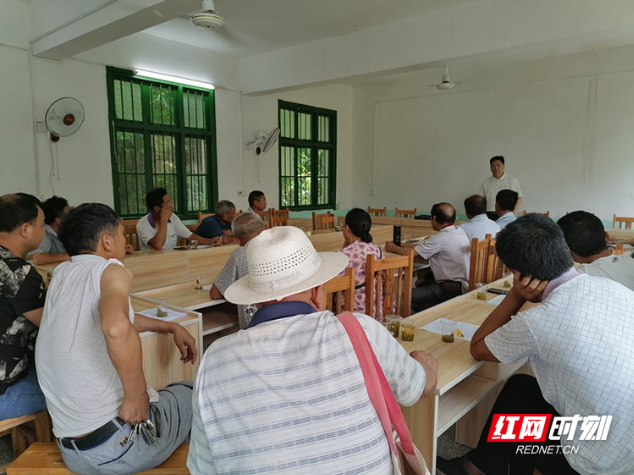 资兴市唐洞街道：别样培训果农乐开怀