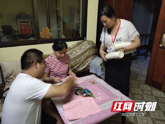 北湖区人民路街道：创文入户宣传  文明理念深入人心