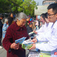 汝城县开展第26个“世界防治结核病日” 咨询活动