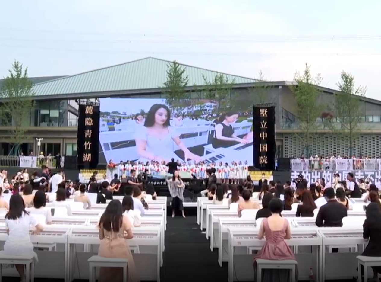 安仁米多多合唱团亮相香港回归25周年青春汇报会盛典