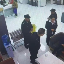 “包裹”到付伍仟邮费？当心资金被骗走！