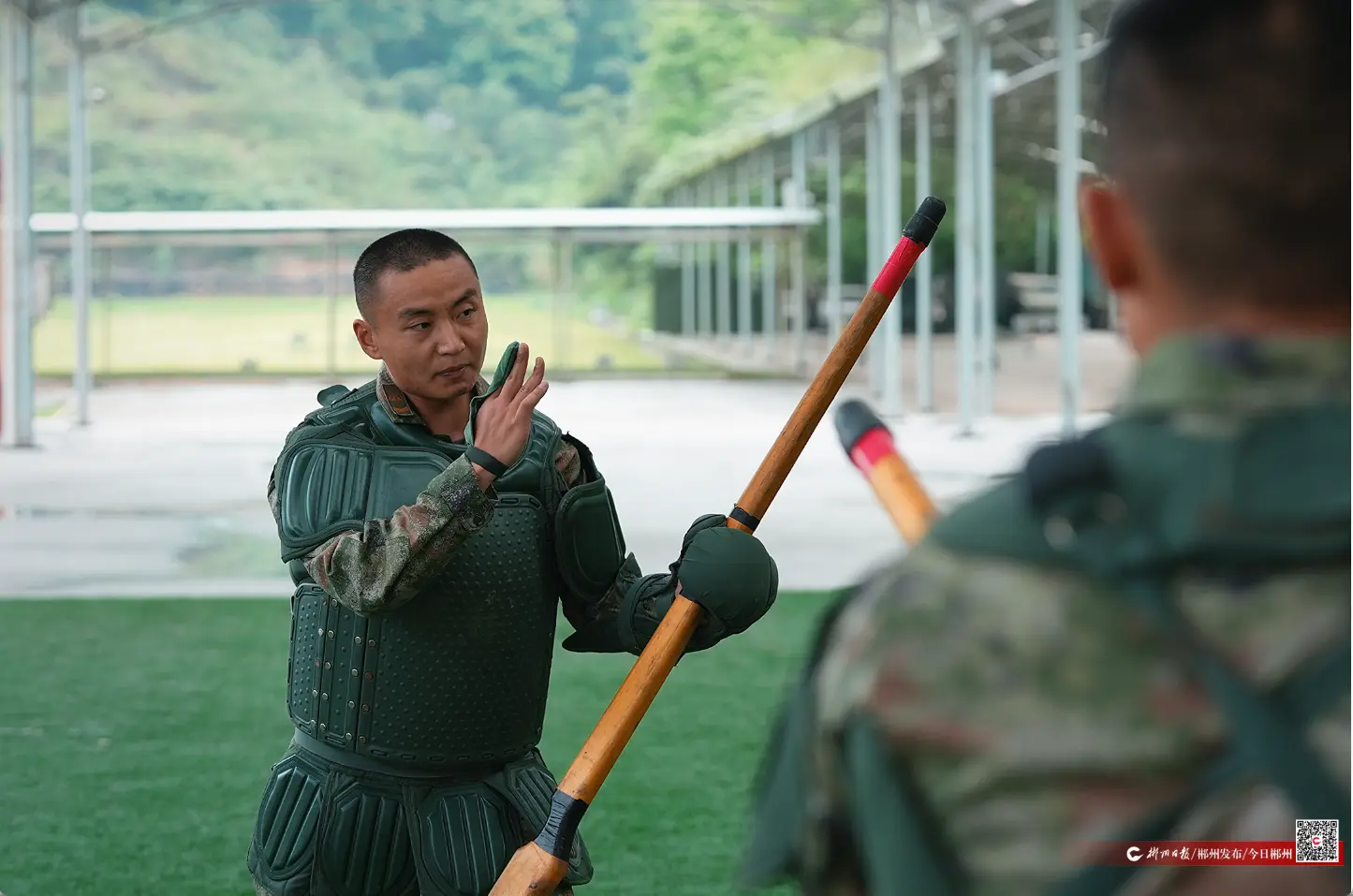 青春荣耀 强军有我丨刺刀“枪王”的百炼淬火 ——记中国人民解放军32580部队一级上士、班长能明昌