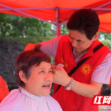 北湖区燕泉街道:情暖助残日 贴心服务传温情