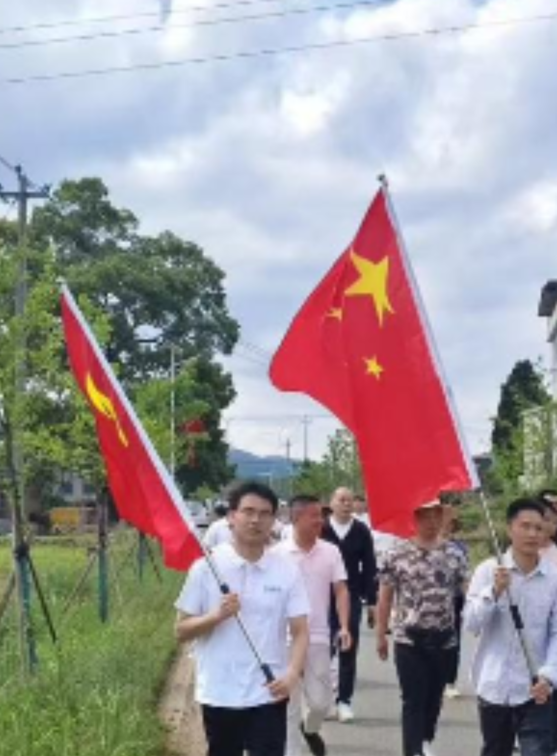 永兴县悦来镇开展青春徒步 传承五四精神