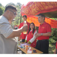 宜章县：“志愿红”温暖“五一游”