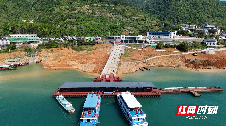 资兴市：东江湖大坝班线码头整体搬迁至长盈头码头
