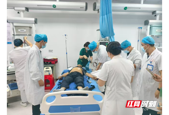 生死救援！安仁县中医医院为心梗患者重启“生命之门”