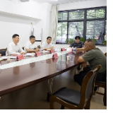 阚保勇到市信访局坐班接访并调度信访工作