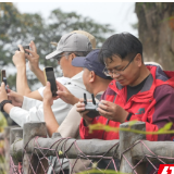 “90”后小伙周洁纯：镜头绘山水 真心暖旅途