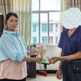 捡到钱包不动心 汝城县保洁员谭宝足好样的