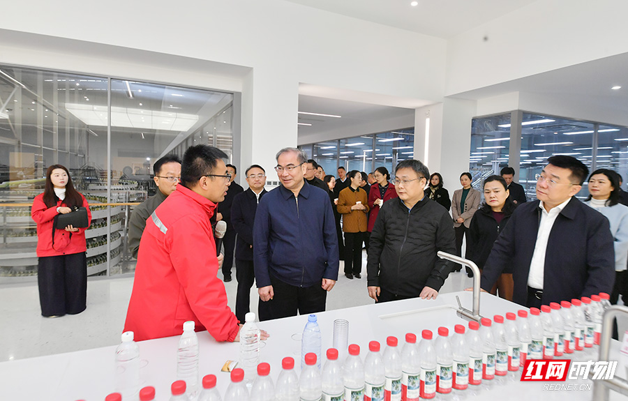 张家界市举行重点项目观摩暨项目建设推进会