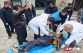 张家界：七旬老人家中晕倒 培训专家跨场实施紧急救援