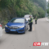 桑植交警：全警出动守护“国庆、中秋”双节日道路交通安全