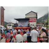 永定区茅岩河镇：以戏为宣 助力平安建设