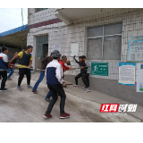慈利县通津铺镇中学：反恐防暴演练保平安