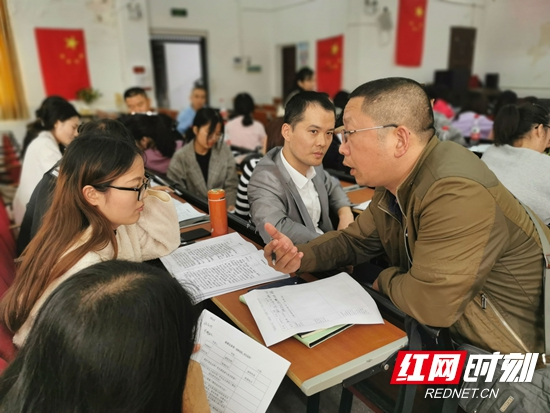 永定区“送教下乡”: 学员的投入是活动最亮丽的风景
