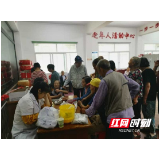 武陵源区画卷路社区组织65岁以上居民开展结核病免费筛查