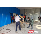 打糍粑 迎新年——慈利零阳镇安置点群众的幸福生活