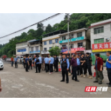 永定区大庸桥街道开展应急除险工作