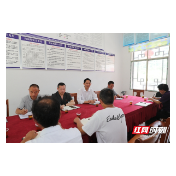 张家界：壮晓阳到联系企业、联系村走访调研