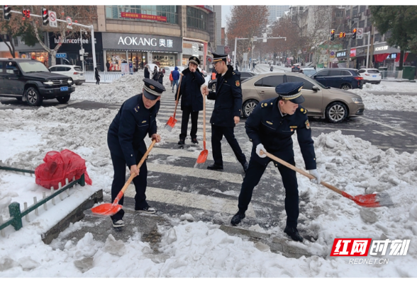 常德经开区开展扫雪除冰志愿服务活动