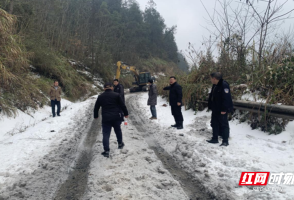 桃源牛车河镇：织密道路“安全网” 畅通游子“回乡路”