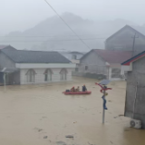 湖南石门县极端暴雨中的救援力量