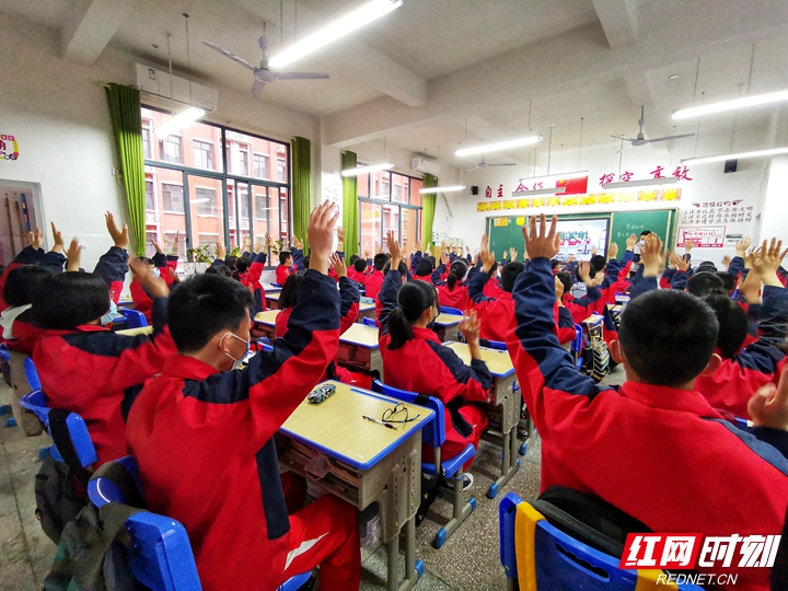 从来没有一个假期如此漫长，从来没有一个新学期被如此期待。精彩的课堂是学子们迸发新知的源泉。.jpg