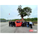 “红色主题教育+健康科普讲座”——“温暖而健康”的重阳礼物