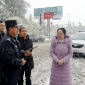 吴俞萍调研低温雨雪冰冻天气应对防范工作