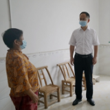 武陵源区领导看望慰问困难群众、留守职工和困难民警