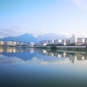 守护绿色家园的共产党员｜青山绿水长  故乡换新装