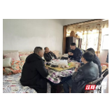 桑植县财政局：走访慰问送关怀 情暖退休干部心