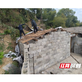 违建露头就打 武陵源区军地坪街道昨拆除一起新违建