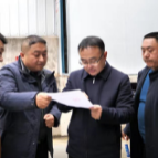 桑植：梁高武到上洞街乡调研烟叶产业和控违治违