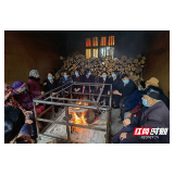 慈利法院开展“情暖夕阳红”新时代文明实践活动