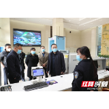 郭攻玉节前检查院机关疫情防控和机关安保工作