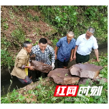 慈利县三官寺土家族乡：清理水渠助农 美丽水域靓村