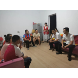 张家界市中级人民法院走访慰问事实孤儿