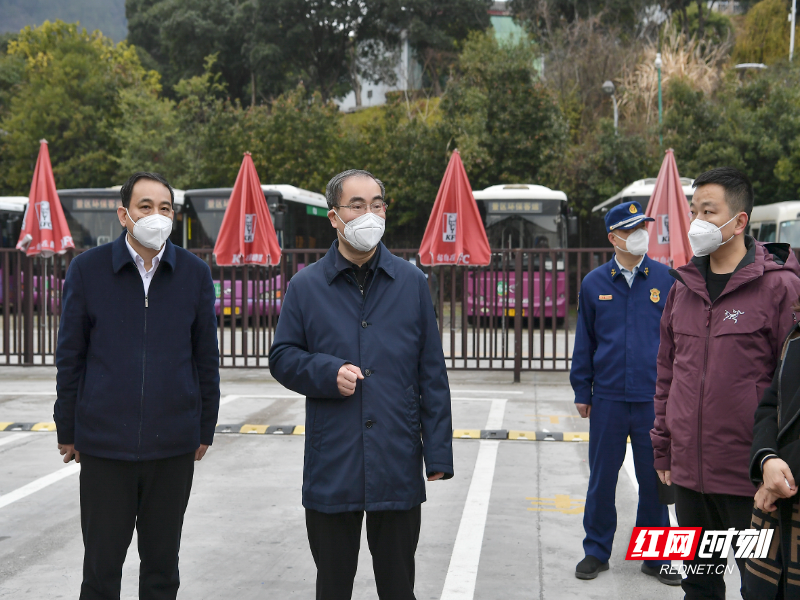 刘革安检查节假日旅游接待和安全生产工作