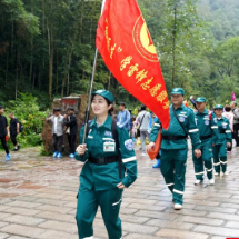 感动！游客深夜为“旅游医生” 撰写诗文表达敬意