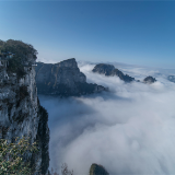 云海似波浪 彩虹挂山间 一览张家界天门山景区美景