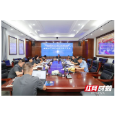 张家界中院党组召开全面从严治党半年形势分析会