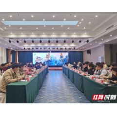 峰林雪景更俊美 张家界“尔滨”邀客