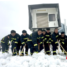 以雪为令 迎风战雪 张家界机场全力做好除冰雪保障