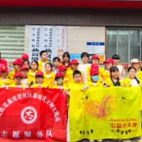 公益小天使“打卡”燕窝塔社区 零距离体验“家门口”的服务