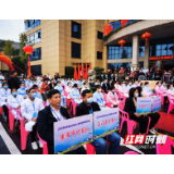 常德市养老护理员职业技能大赛举行 8支代表队24名选手进行角逐