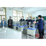 安乡：张阳调研教育系统疫情防控及教育教学工作