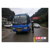 常德交警多措并举应对管控“解封”后清明拥堵